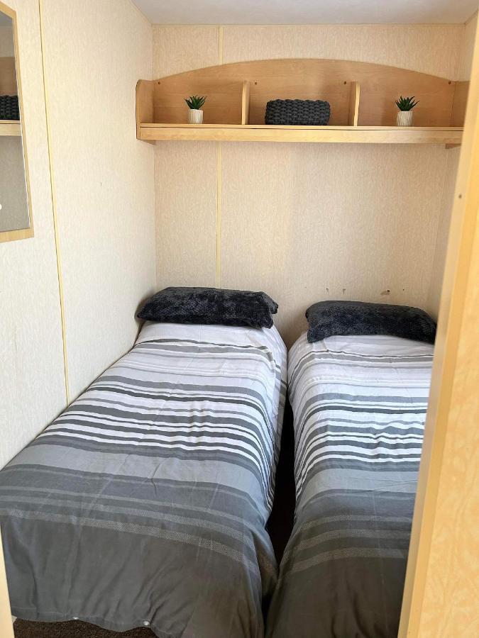 Lyntons 3 Bedroom Caravan Pets Stay Free Linen Included Heacham Eksteriør billede